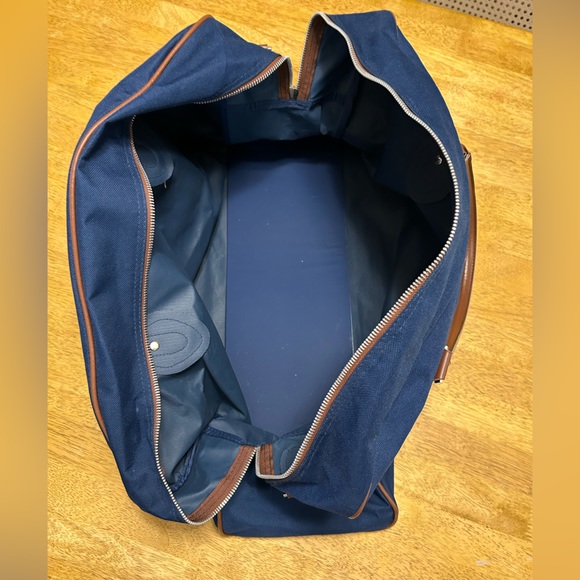 Polo Ralph Lauren Blue Duffel Bag with Leather Straps. - Picture 3 of 3